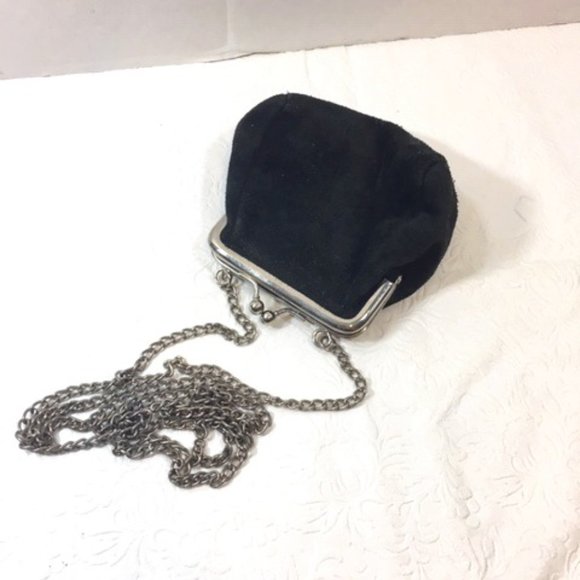 Vtg Black Suede Maggie Lawrence Mini Purse Crossbody Kiss Lock Chain Strap 5x4.5 - Picture 1 of 7